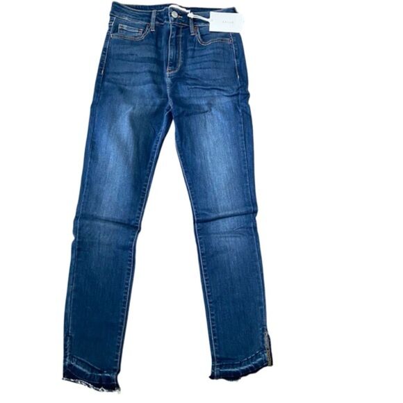 Cello High Rise Skinny 05 Dark Wash Jeans NWT Size 5 - Picture 1 of 11